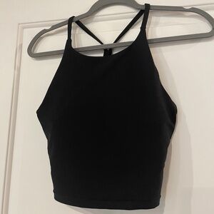 Black cropped athletic tank top